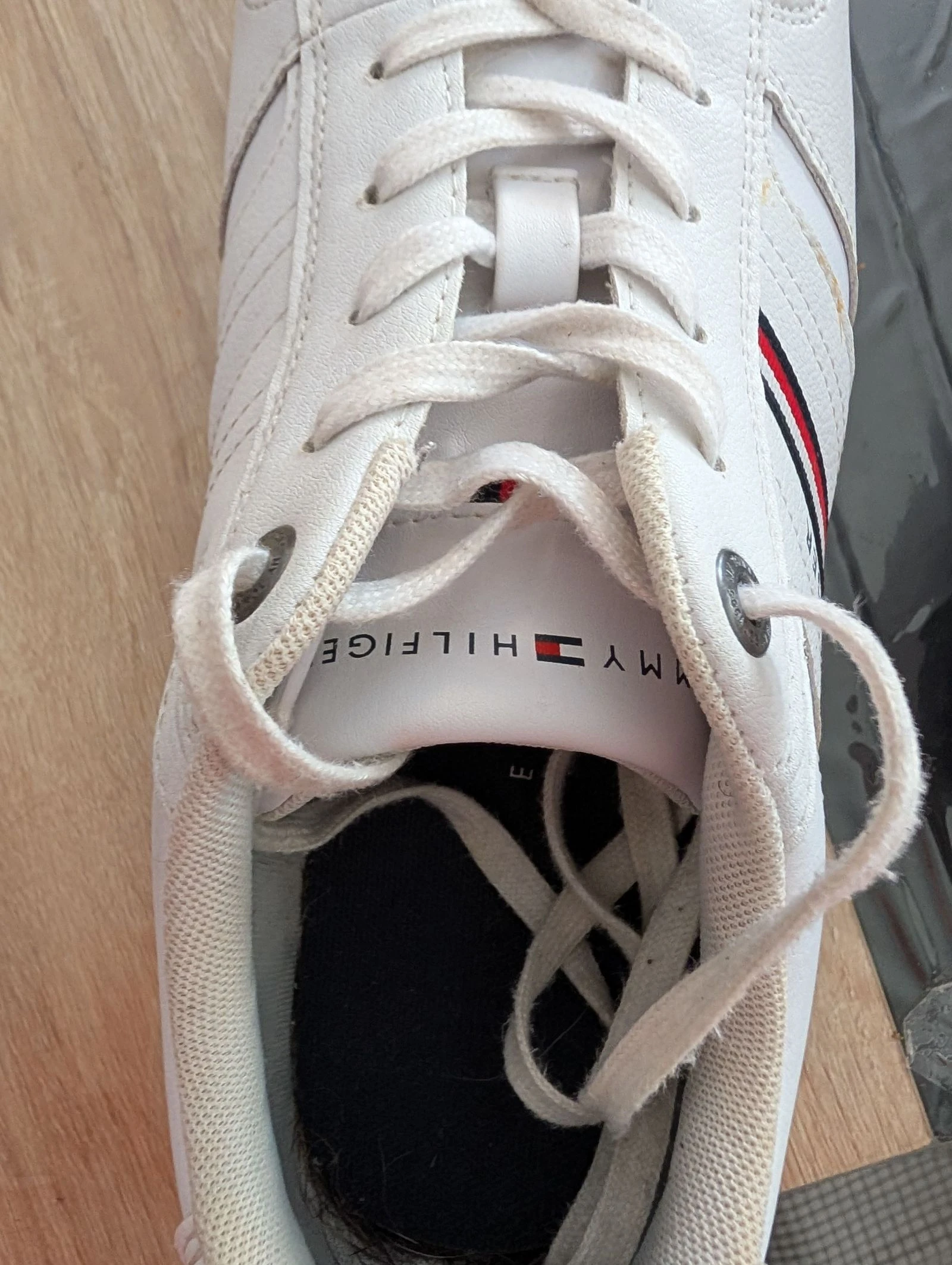 Magníficas zapatillas Tommy Hilfiger Iconic Leather Runner - Blanco - Talla 44 – photo 9
